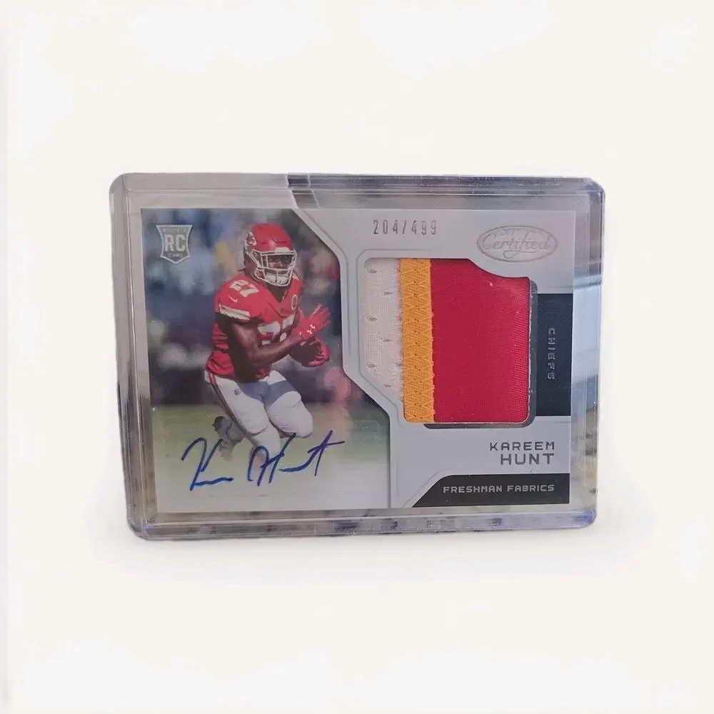 2017 Panini Certified Freshman Fabric Signatures Mirror Kareem Hunt RPA-SN /499